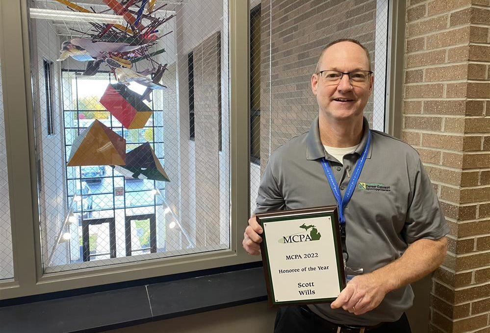  Scott Wills Receives MPCA Award